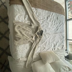 Size S women’s white Patagonia jacket